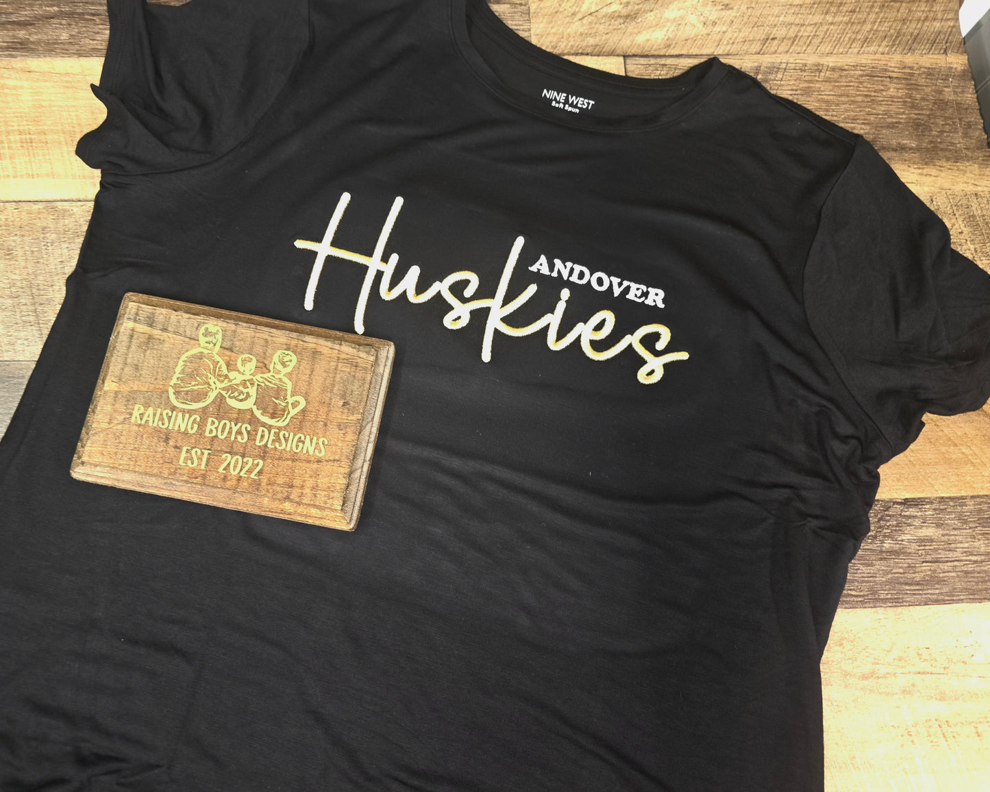 Andover Huskies 3D Puff tee